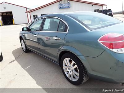 2009 Saturn Aura XR   - Photo 7 - Davenport, IA 52802