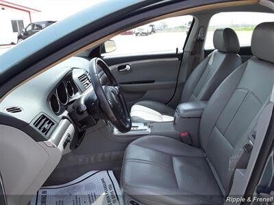 2009 Saturn Aura XR   - Photo 4 - Davenport, IA 52802