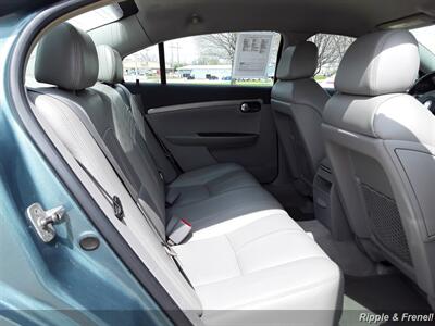 2009 Saturn Aura XR   - Photo 10 - Davenport, IA 52802