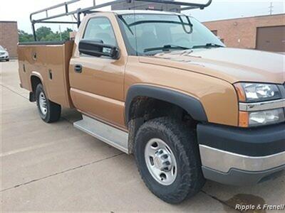 2004 Chevrolet Silverado 2500   - Photo 4 - Davenport, IA 52802