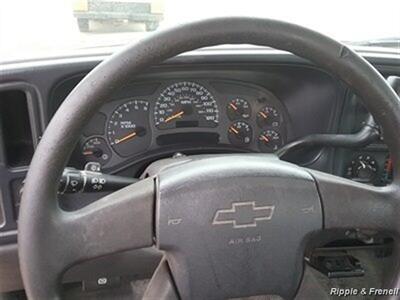 2004 Chevrolet Silverado 2500   - Photo 9 - Davenport, IA 52802