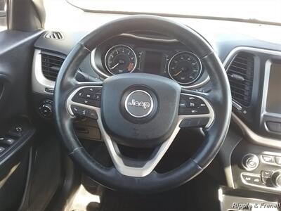 2015 Jeep Cherokee Latitude - Photo 12 - Silvis, IL 61282