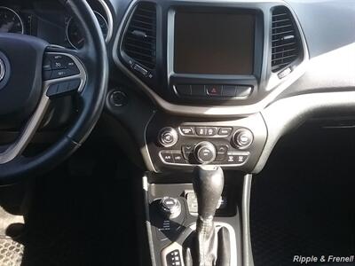 2015 Jeep Cherokee Latitude - Photo 13 - Silvis, IL 61282
