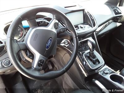 2014 Ford Escape Titanium   - Photo 5 - Davenport, IA 52802