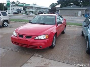 2000 Pontiac Grand Am SE   - Photo 1 - Davenport, IA 52802