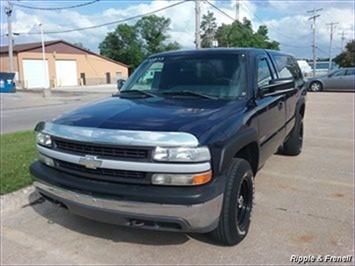 2000 Chevrolet Silverado 1500 2dr   - Photo 1 - Davenport, IA 52802