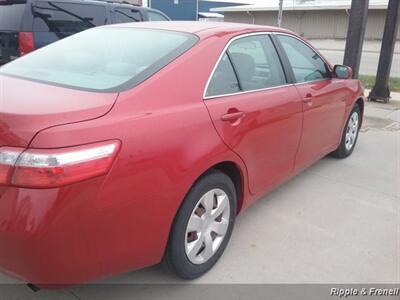 2009 Toyota Camry LE   - Photo 5 - Davenport, IA 52802