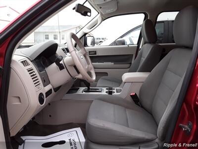 2009 Ford Escape XLT   - Photo 4 - Davenport, IA 52802