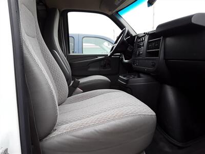 2012 GMC Savana 2500   - Photo 13 - De Witt, IA 52742