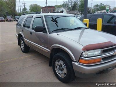 2002 Chevrolet Blazer LT   - Photo 4 - Davenport, IA 52802