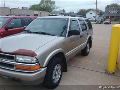 2002 Chevrolet Blazer LT   - Photo 3 - Davenport, IA 52802