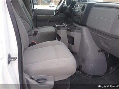 2009 Ford E-Series Cargo E-150   - Photo 11 - Davenport, IA 52802