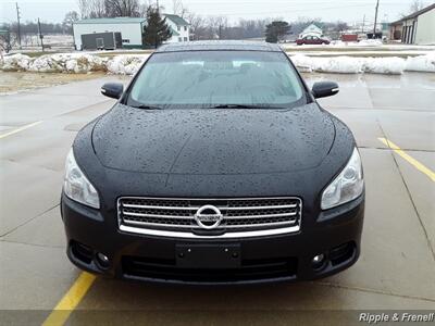 2011 Nissan Maxima 3.5 S   - Photo 1 - Davenport, IA 52802