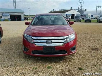 2010 Ford Fusion SE   - Photo 1 - Davenport, IA 52802