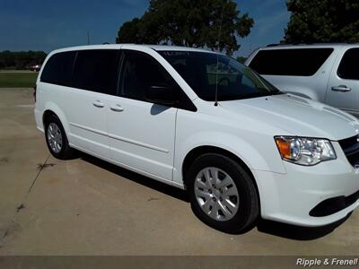 2016 Dodge Grand Caravan SE   - Photo 15 - Davenport, IA 52802