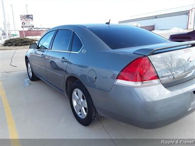 2007 Chevrolet Impala LT   - Photo 7 - Davenport, IA 52802