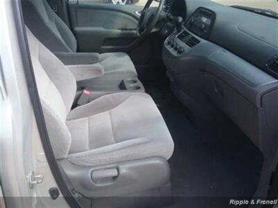 2009 Honda Odyssey LX   - Photo 11 - Davenport, IA 52802