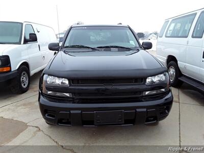 2004 Chevrolet Trailblazer LS   - Photo 3 - Davenport, IA 52802