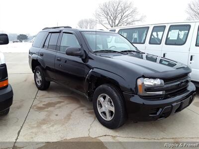 2004 Chevrolet Trailblazer LS   - Photo 10 - Davenport, IA 52802