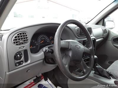 2004 Chevrolet Trailblazer LS   - Photo 4 - Davenport, IA 52802