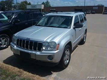 2006 Jeep Grand Cherokee Limited Limited 4dr SUV   - Photo 1 - Davenport, IA 52802