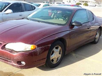 2001 Chevrolet Monte Carlo SS   - Photo 2 - Davenport, IA 52802