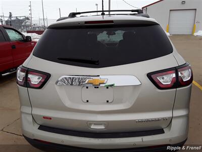 2013 Chevrolet Traverse LT   - Photo 9 - Davenport, IA 52802