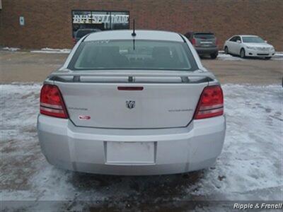 2010 Dodge Avenger SE   - Photo 5 - Davenport, IA 52802