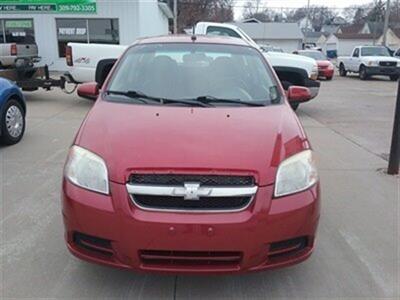 2010 Chevrolet Aveo LT   - Photo 1 - Davenport, IA 52802