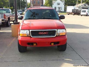 2004 GMC Sonoma SLS 4dr Crew Cab SLS   - Photo 1 - Davenport, IA 52802