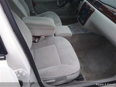 2006 Chevrolet Impala LT   - Photo 10 - Davenport, IA 52802