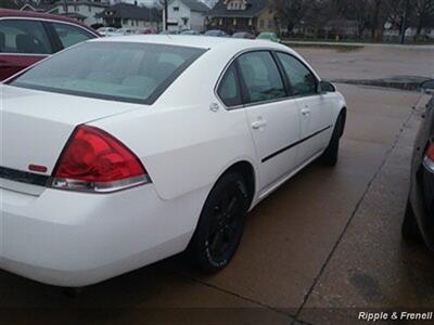 2006 Chevrolet Impala LT   - Photo 6 - Davenport, IA 52802