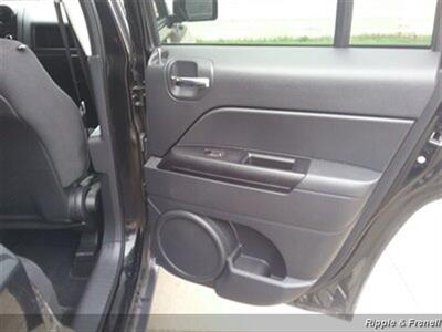 2015 Jeep Patriot Sport   - Photo 12 - Davenport, IA 52802