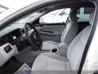 2008 Chevrolet Impala LT   - Photo 4 - Davenport, IA 52802