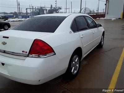 2008 Chevrolet Impala LT   - Photo 9 - Davenport, IA 52802