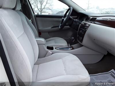 2008 Chevrolet Impala LT   - Photo 11 - Davenport, IA 52802