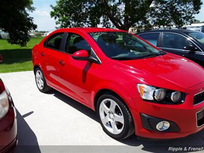 2015 Chevrolet Sonic LTZ Auto   - Photo 12 - Davenport, IA 52802