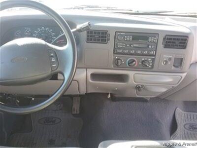 1999 Ford F-350 XLT   - Photo 13 - Davenport, IA 52802