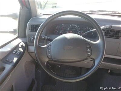 1999 Ford F-350 XLT   - Photo 12 - Davenport, IA 52802