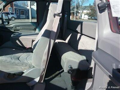 1999 Ford F-350 XLT   - Photo 9 - Davenport, IA 52802