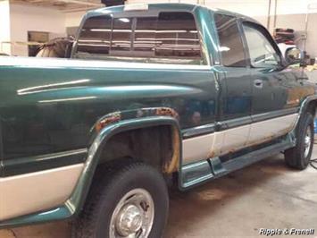 1999 Dodge Ram 2500 ST 4dr ST   - Photo 3 - Davenport, IA 52802