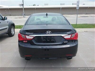 2011 Hyundai SONATA Limited 2.0T   - Photo 5 - Davenport, IA 52802