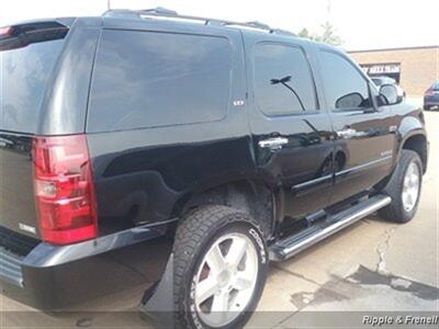 2007 Chevrolet Tahoe LTZ   - Photo 6 - Davenport, IA 52802