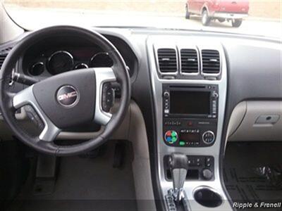 2008 GMC Acadia SLT-2   - Photo 11 - Davenport, IA 52802