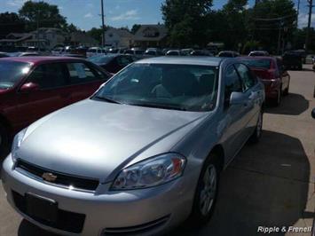 2007 Chevrolet Impala LS   - Photo 1 - Davenport, IA 52802