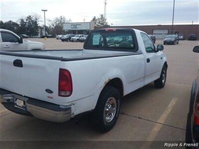 2004 Ford F-150 Heritage XL 2dr Standard Cab XL   - Photo 6 - Davenport, IA 52802