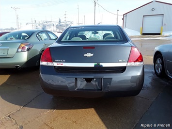 2010 Chevrolet Impala LS   - Photo 5 - Davenport, IA 52802