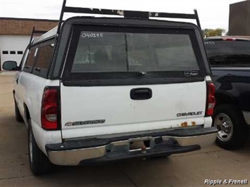 2004 Chevrolet Silverado 1500 Work Truck 2dr Standard Cab Work Truck   - Photo 4 - Davenport, IA 52802