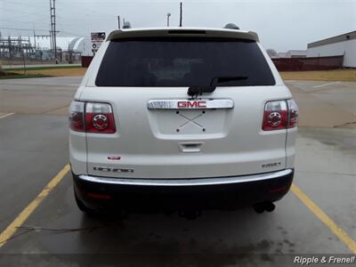 2010 GMC Acadia SLT-1   - Photo 10 - Davenport, IA 52802