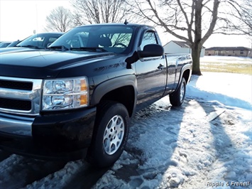 2008 Chevrolet Silverado 1500 Work Truck   - Photo 3 - Davenport, IA 52802